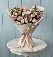 Букет цветов из:  Розы и Лизиантусы #REPLACE_PRED# Нижнеангарск