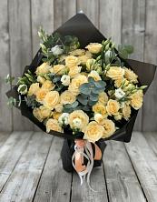 Букет цветов из:  Розы и Лизиантусы в Нижнеангарск