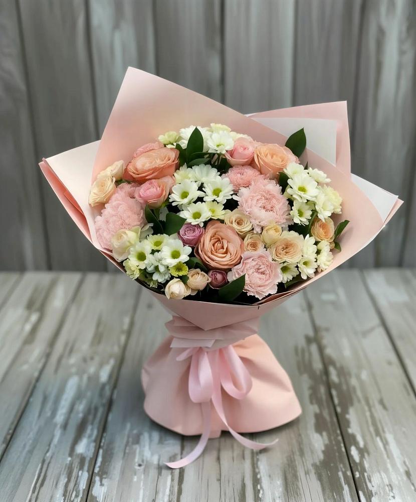 Букет цветов из: Гвоздики, Розы и Хризантемы в Нижнеангарск