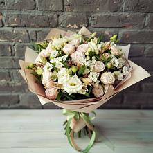 Букет цветов из:  Альстромерии, Розы и Хризантемы в Нижнеангарск