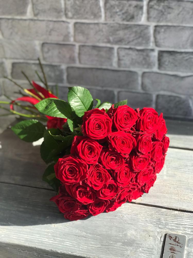 Букет Красные розы Фридом в Нижнеангарск