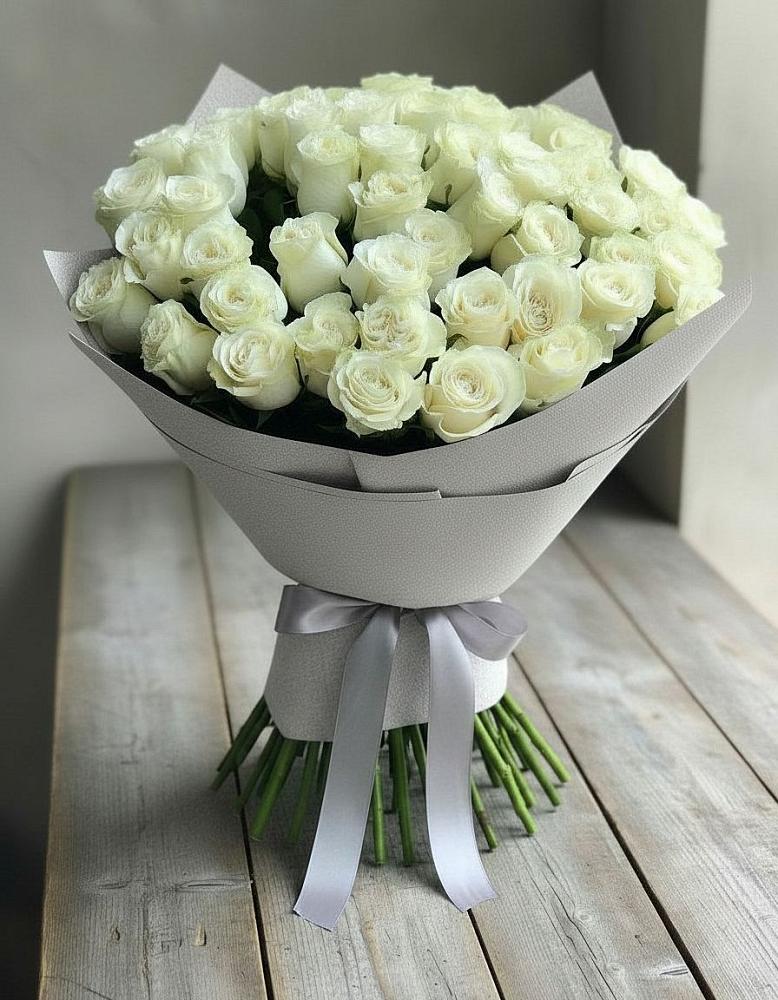 Букет 35 Белых роз в Нижнеангарск