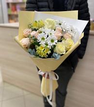 Букет цветов из:  Альстромерии, Розы и Хризантемы в Нижнеангарск