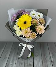 Букет цветов из:  Розы, Герберы и Хризантемы в Нижнеангарск
