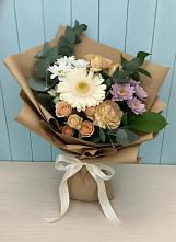 Букет цветов из:  Герберы и Хризантемы в Нижнеангарск