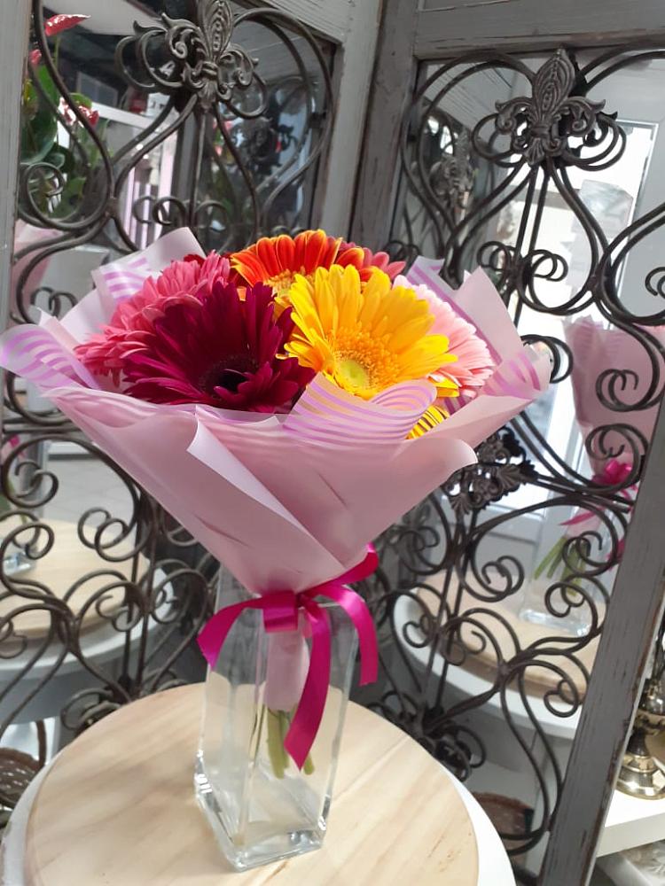 Букет цветов из: Герберы в Нижнеангарск