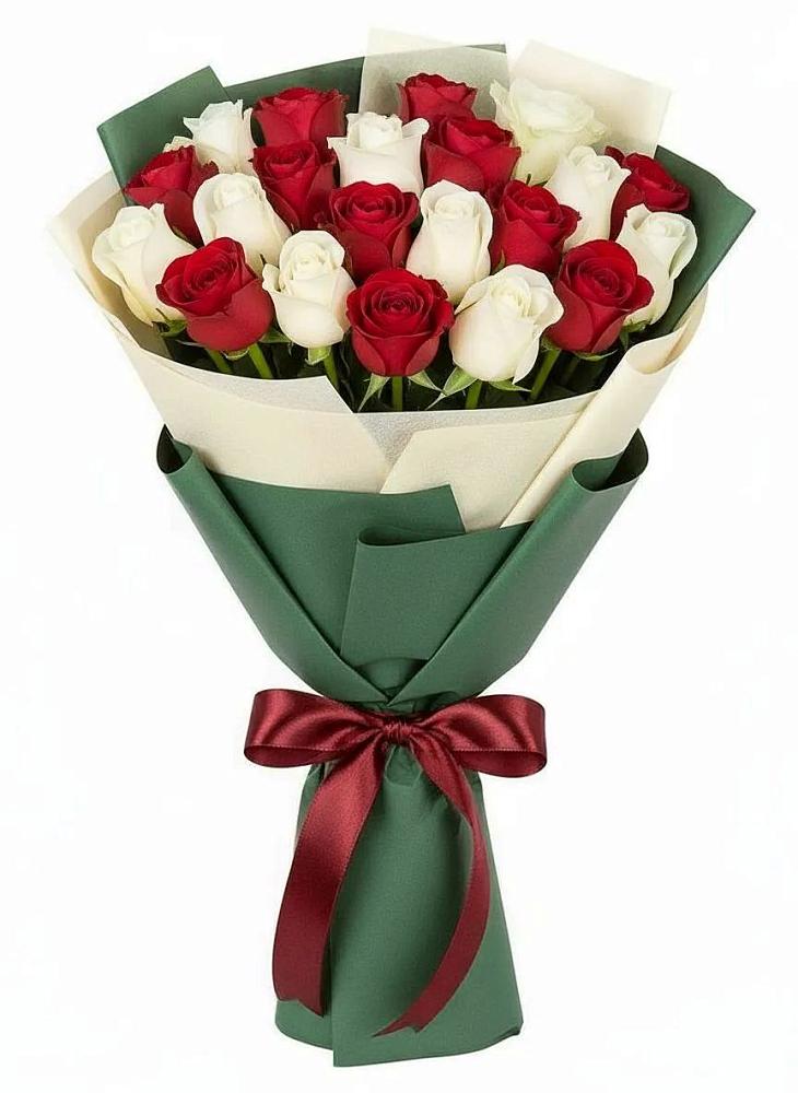 Букет Микс из красных и белых роз в Нижнеангарск