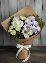 Букет цветов из:  Хризантемы и Розы в Нижнеангарск