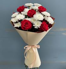 Букет цветов из:  Розы и Хризантемы в Нижнеангарск