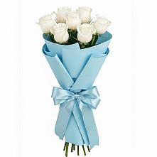 Букет 7 белых роз Проуд в Нижнеангарск