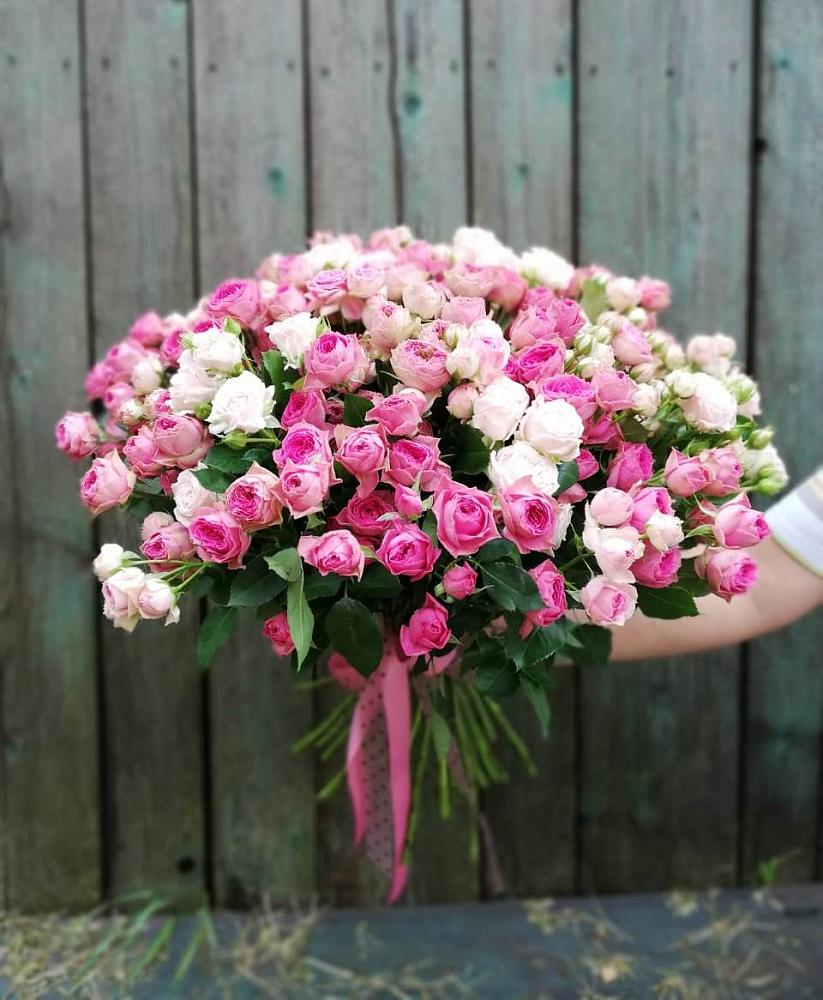 Букет Розовые кустовые розы Натали и Лав Лидия в Нижнеангарск