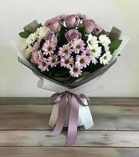 Букет цветов из:  Хризантемы и Розы в Нижнеангарск