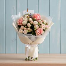 Букет цветов из:  Розы в Нижнеангарск